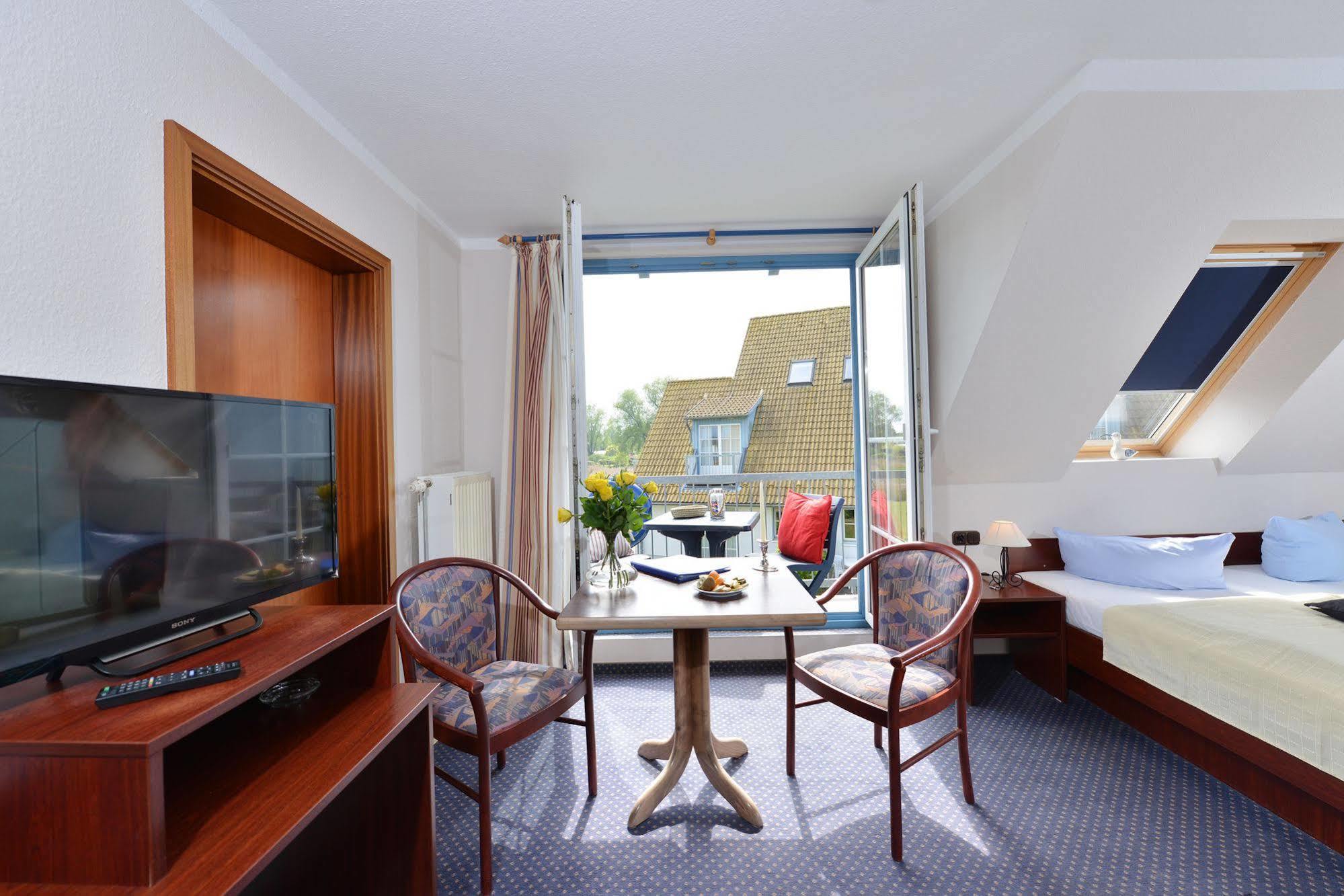 Hotel- & Ferienanlage Kapitaens-Haeuser เบรเกอ ภายนอก รูปภาพ
